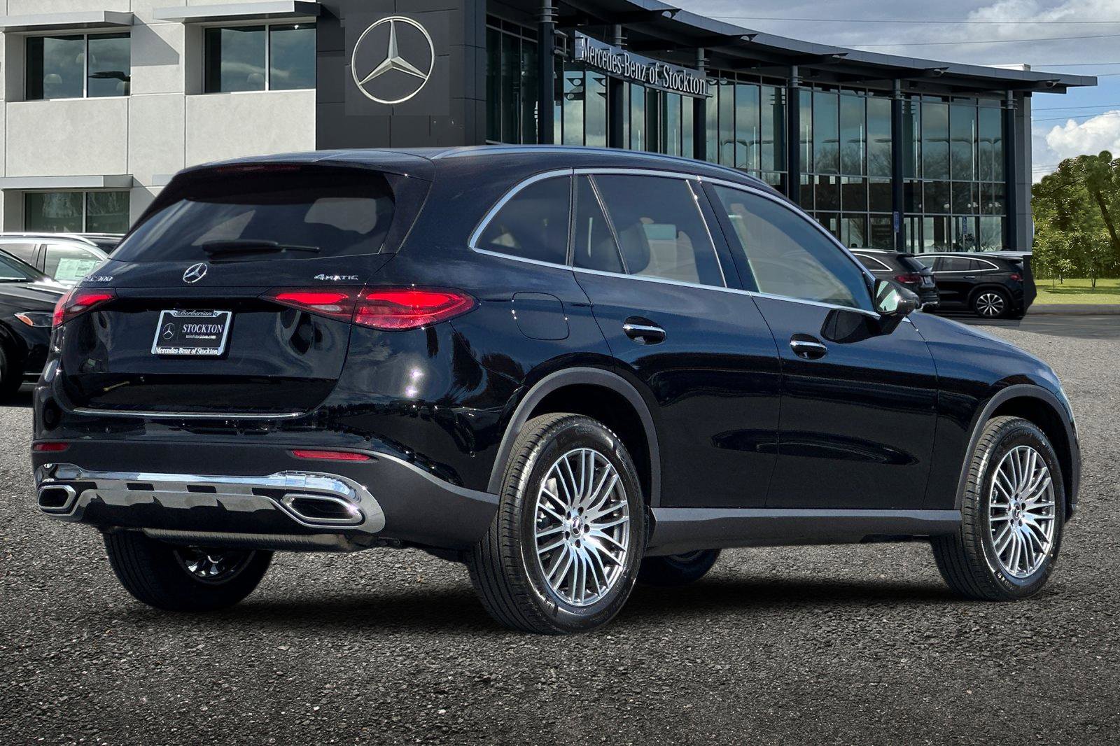 New 2026 Mercedes-Benz GLC 300 300 image 4