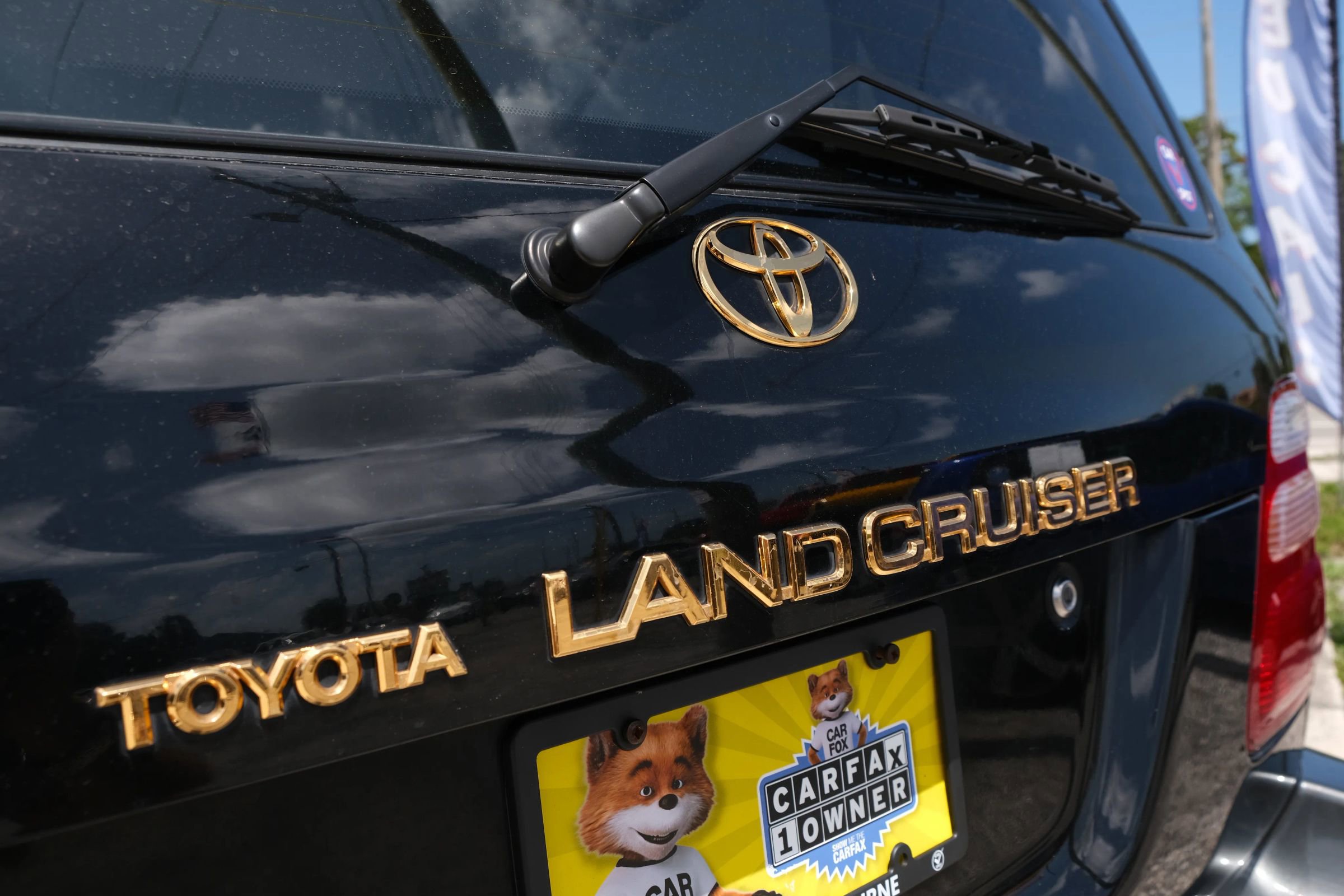 Used 2000 Toyota Land Cruiser AWD/4WD image 17