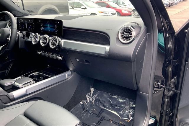 Certified 2023 Mercedes-Benz GLB 250 4MATIC image 15