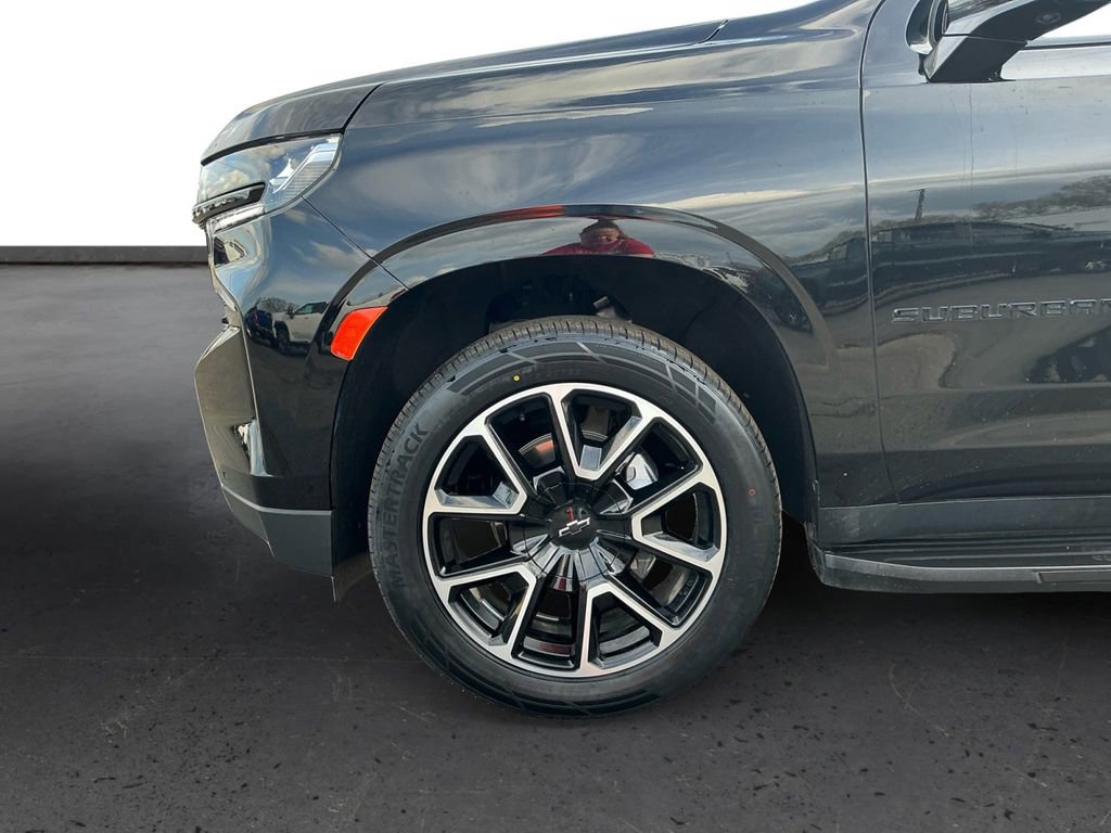 Used 2023 Chevrolet Suburban RST w/ Luxury Package image 13
