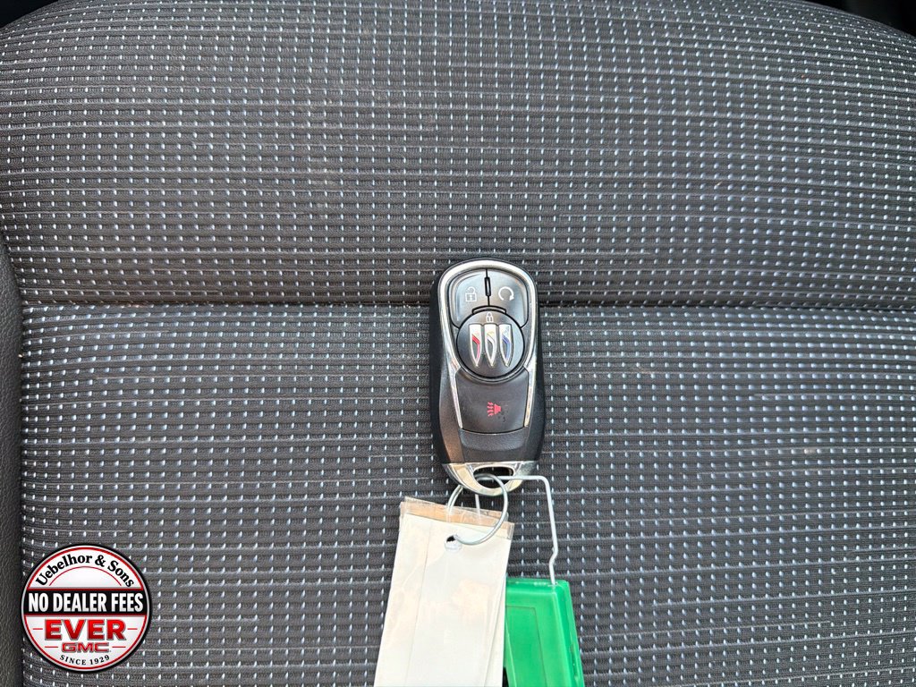 Used 2024 Buick Envista Preferred w/ Convenience I Package FWD image 31