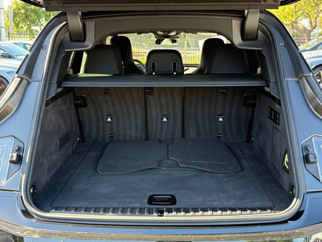 Used 2026 BMW iX xDrive45 w/ Premium Package image 16