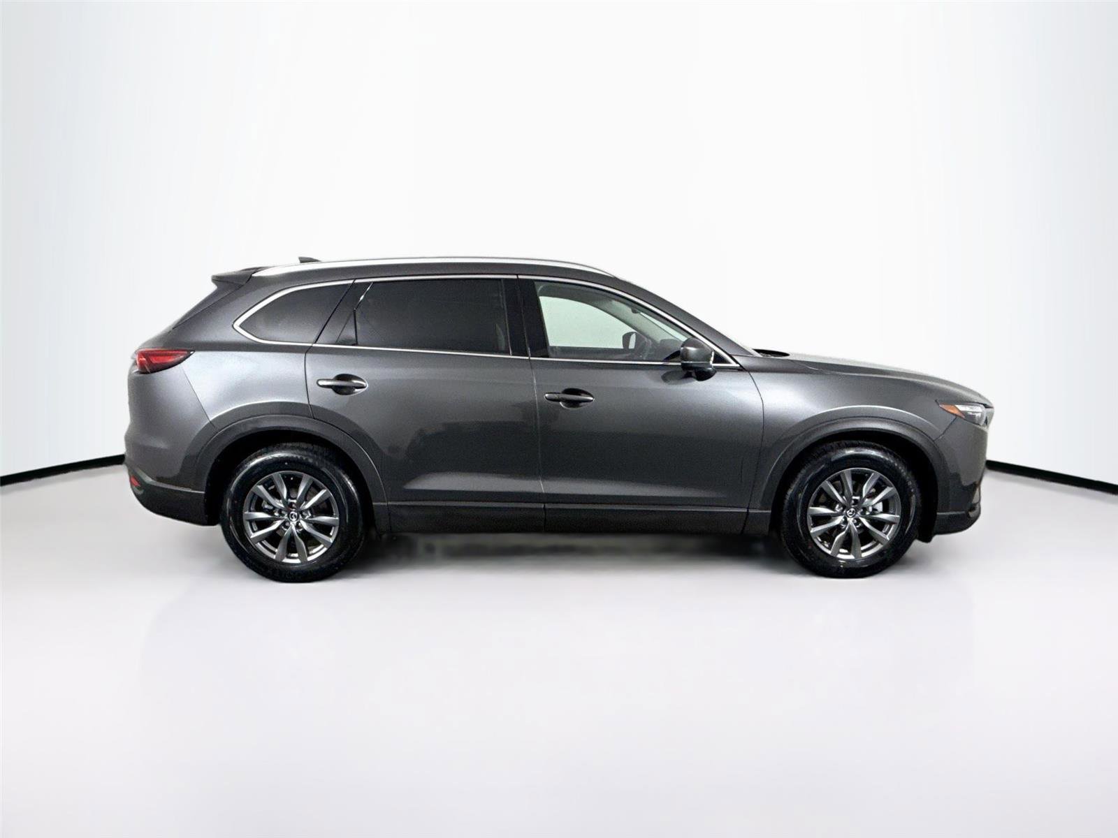 Certified 2022 MAZDA CX-9 Touring w/ Touring Premium Package image 5