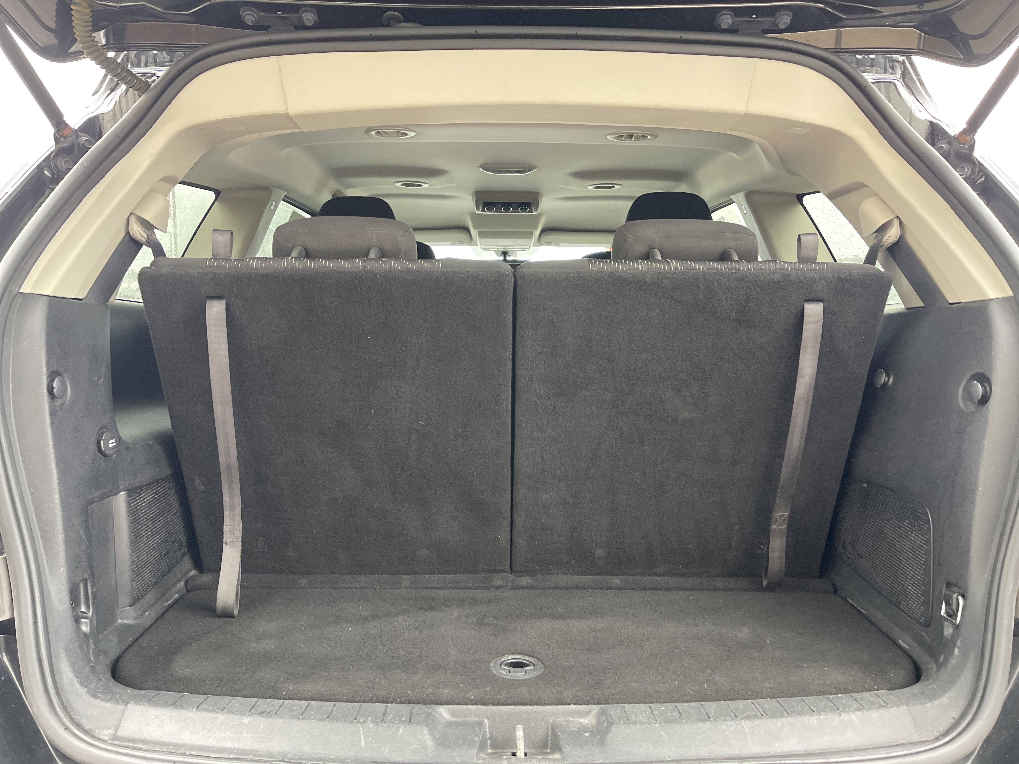 Used 2012 Dodge Journey SXT w/ Flexible Seating Group FWD image 9