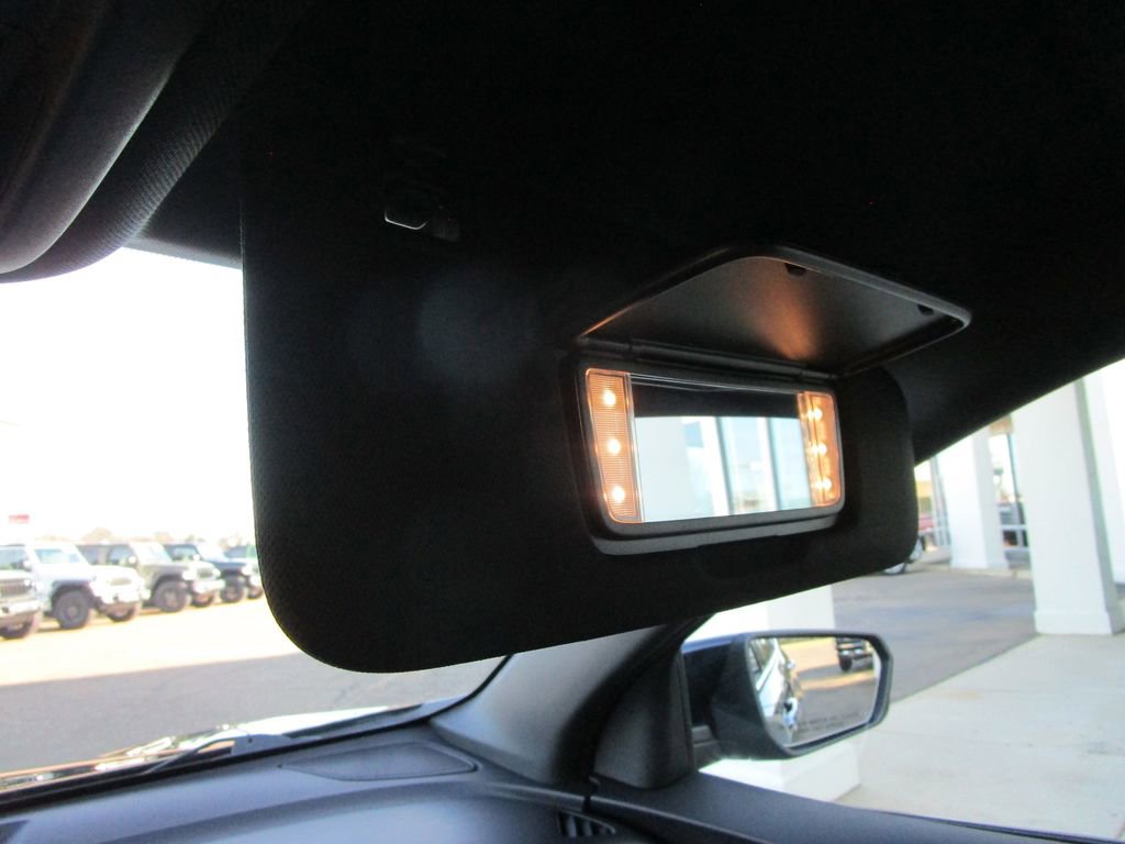 Used 2022 Chevrolet Equinox Premier image 36