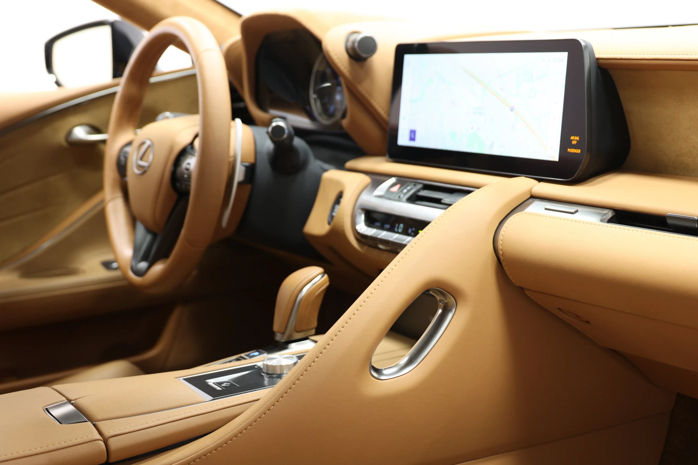 Used 2025 Lexus LC 500 Coupe w/ Touring Package RWD image 88