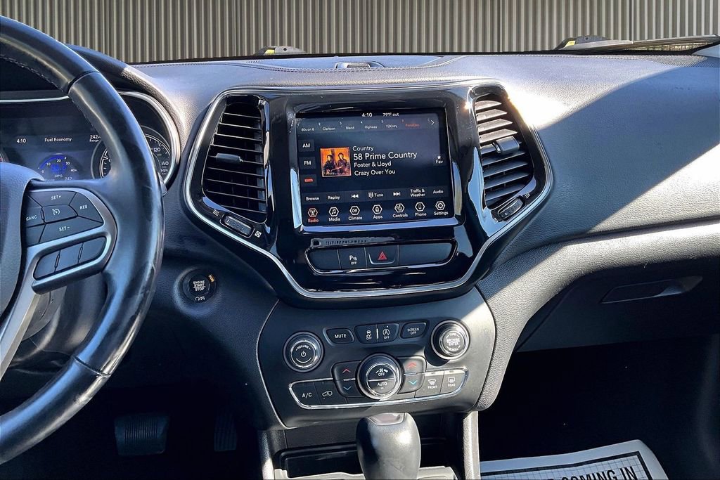 Used 2020 Jeep Cherokee Limited image 7