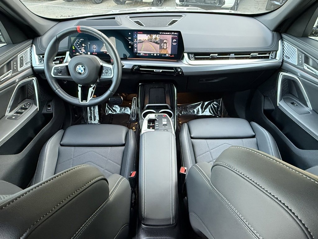 Certified 2025 BMW X1 M35i w/ Premium Package image 32