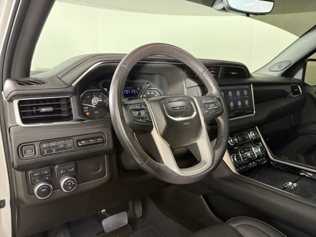 Used 2021 GMC Yukon Denali w/ Denali Premium Package AWD/4WD image 5