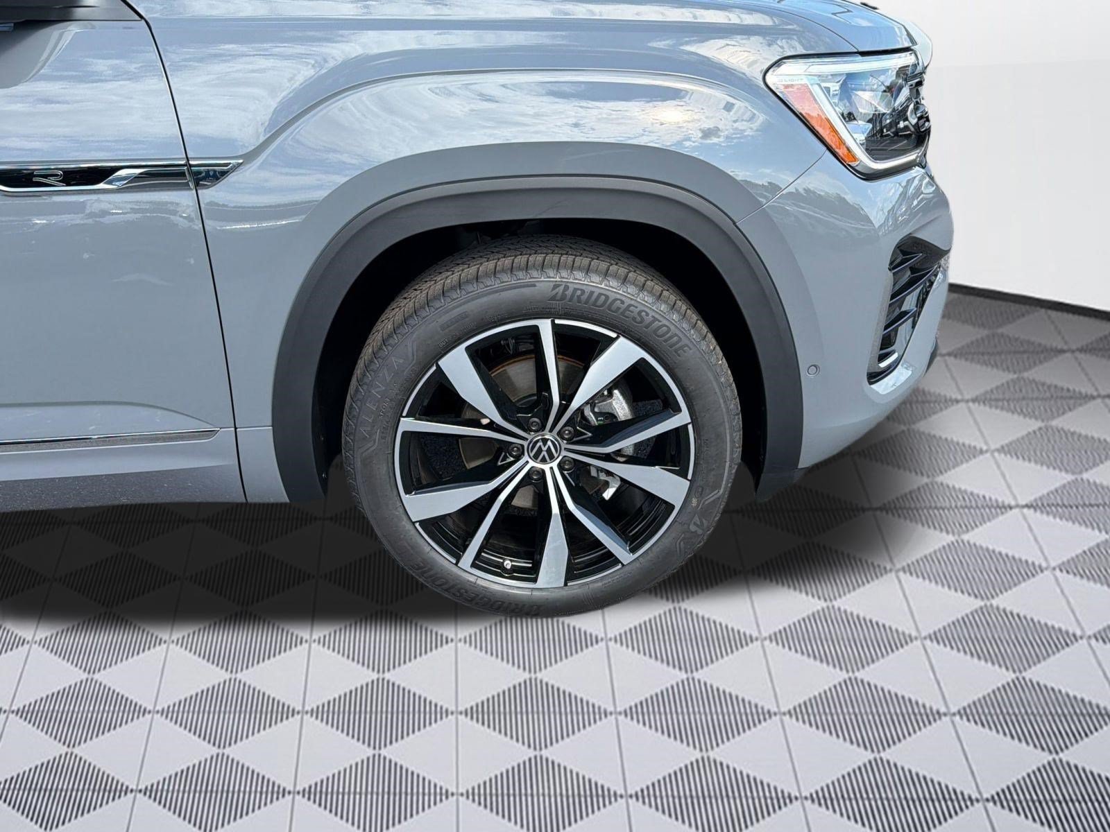 New 2026 Volkswagen Atlas SEL Premium R-Line AWD/4WD image 11