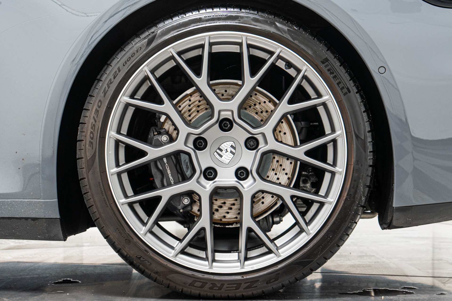 Used 2025 Porsche 911 Carrera RWD image 11