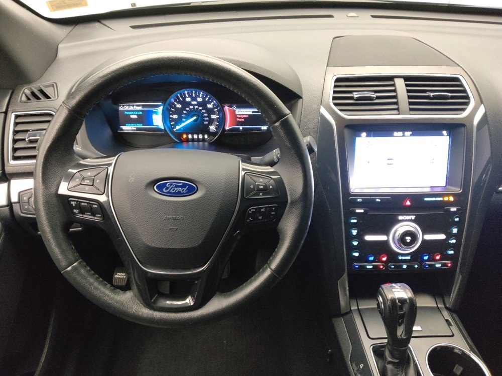 Used 2019 Ford Explorer Limited w/ Class III Trailer Tow Package FWD image 22