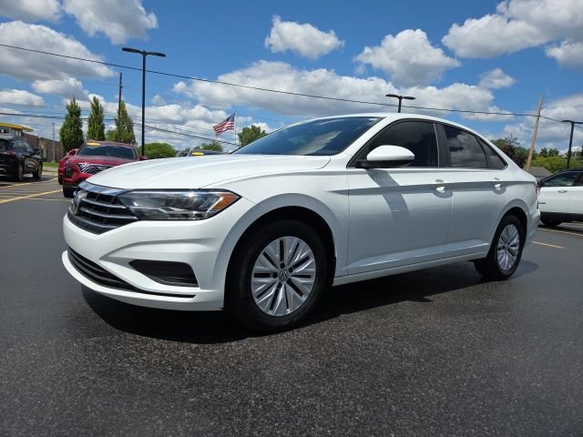 Used 2019 Volkswagen Jetta S w/ Driver Assistance Package FWD image 3