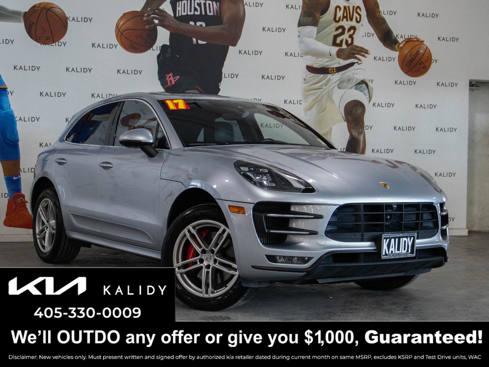 Used 2017 Porsche Macan Turbo image 1