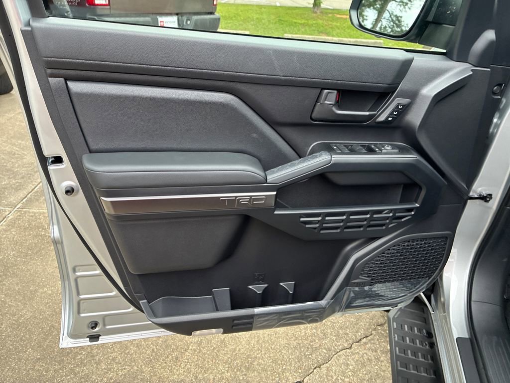 New 2026 Toyota 4Runner TRD Off-Road Premium AWD/4WD image 12