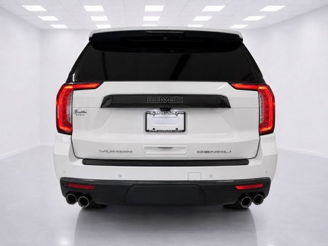Used 2023 GMC Yukon Denali Ultimate AWD/4WD image 12