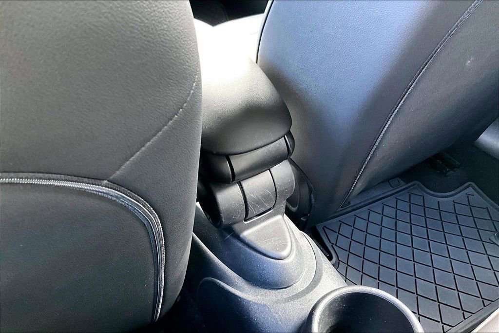 Used 2024 MINI Cooper 4-Door Hardtop image 25