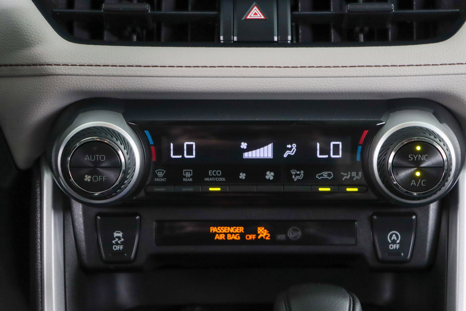 Used 2021 Toyota RAV4 XLE w/ Convenience Package AWD/4WD image 20