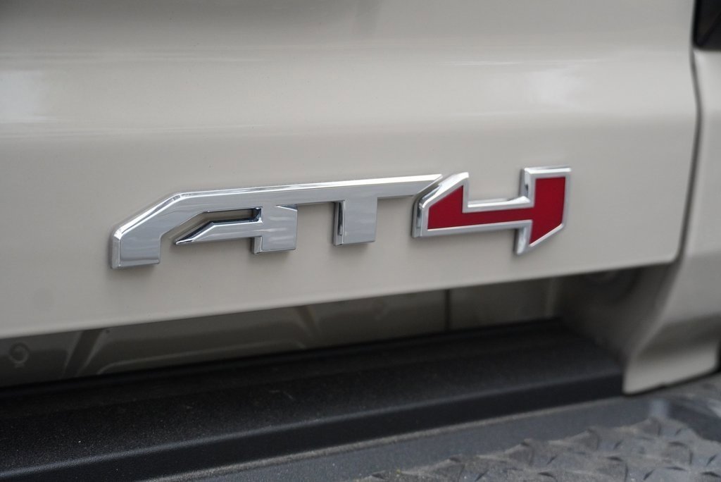 New 2026 GMC Canyon AT4 w/ Technology Plus Package image 8