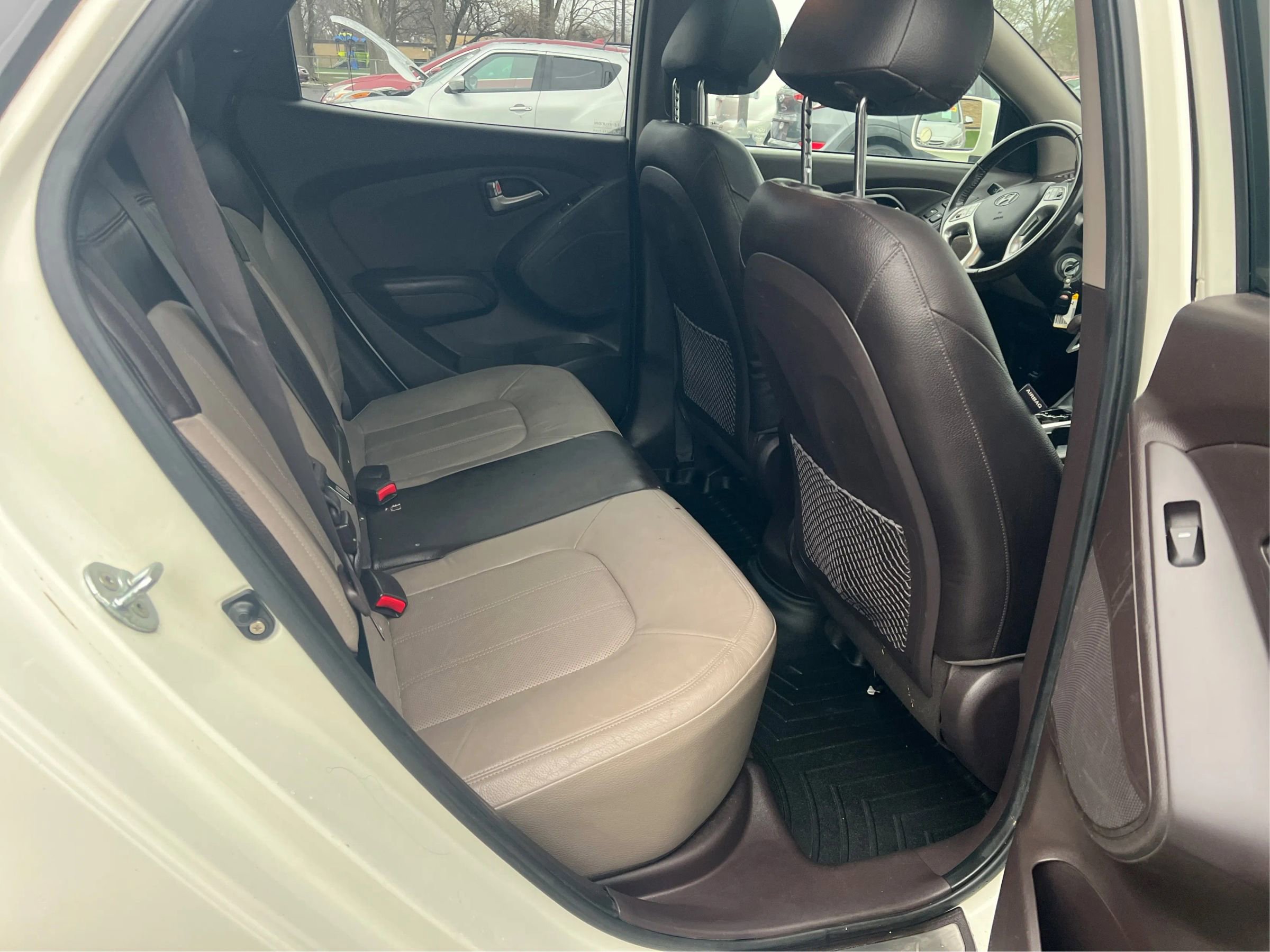 Used 2010 Hyundai Tucson Limited image 26