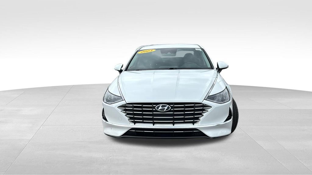 Used 2023 Hyundai Sonata SEL FWD image 2