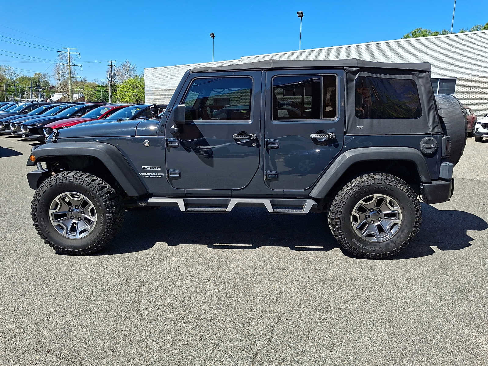 Used 2017 Jeep Wrangler Unlimited Sport w/ Quick Order Package 23S AWD/4WD image 7