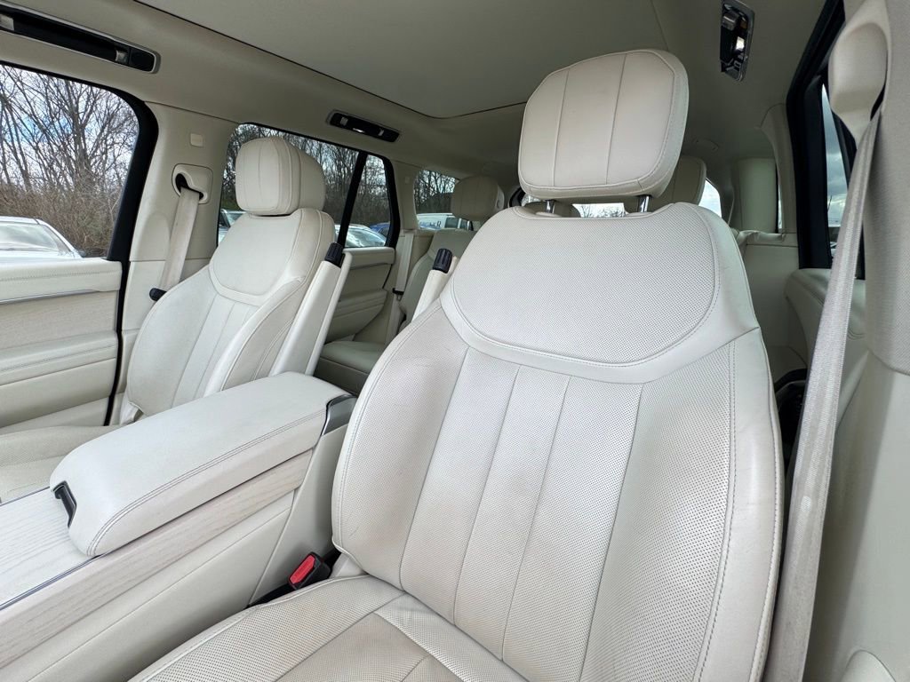 Used 2023 Land Rover Range Rover SE AWD/4WD image 21