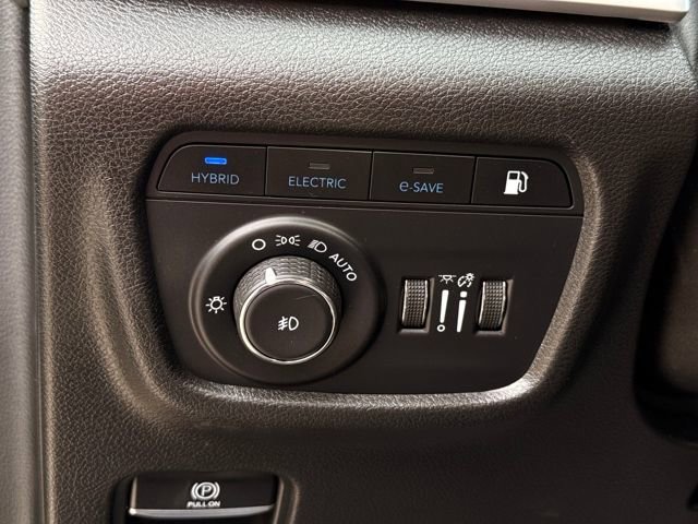 Used 2023 Jeep Grand Cherokee 4xe image 29