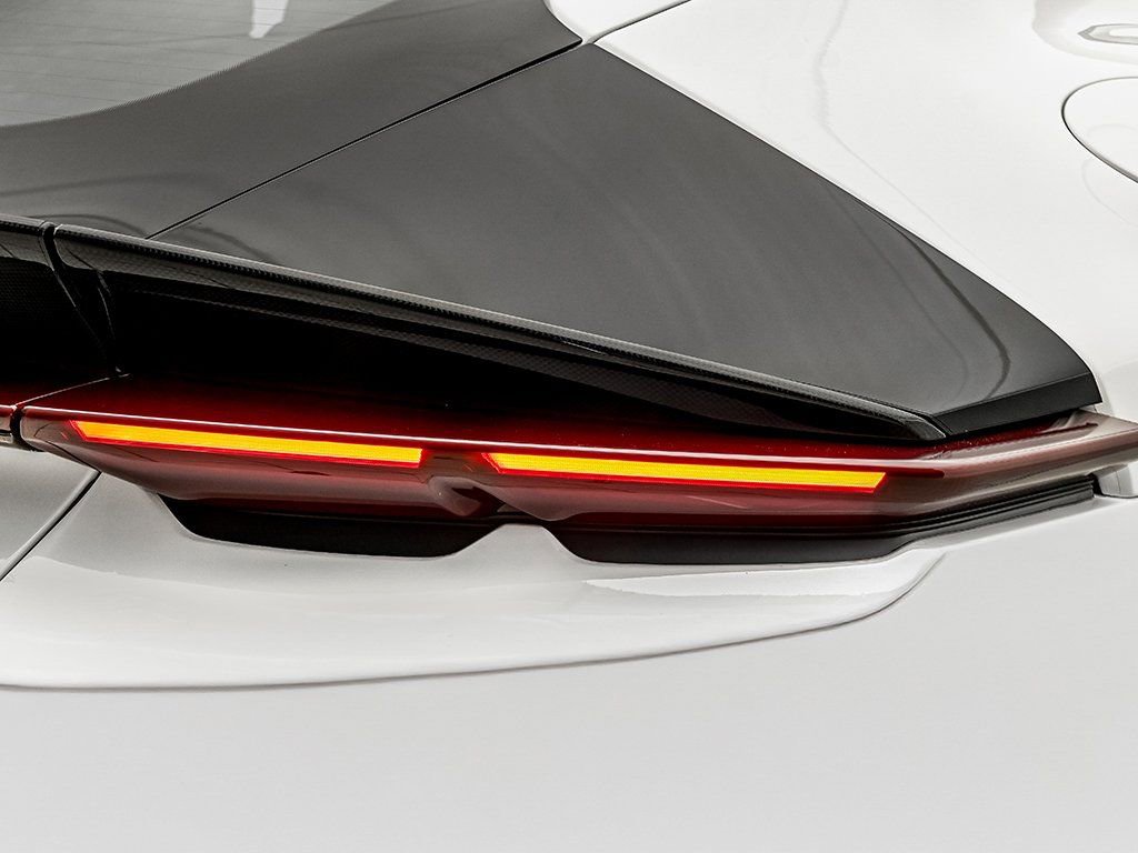 Certified 2025 Ferrari 12Cilindri image 29