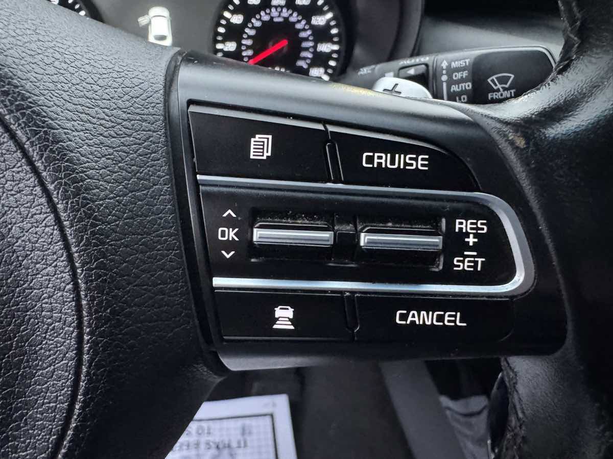 Used 2018 Kia Stinger Premium image 15