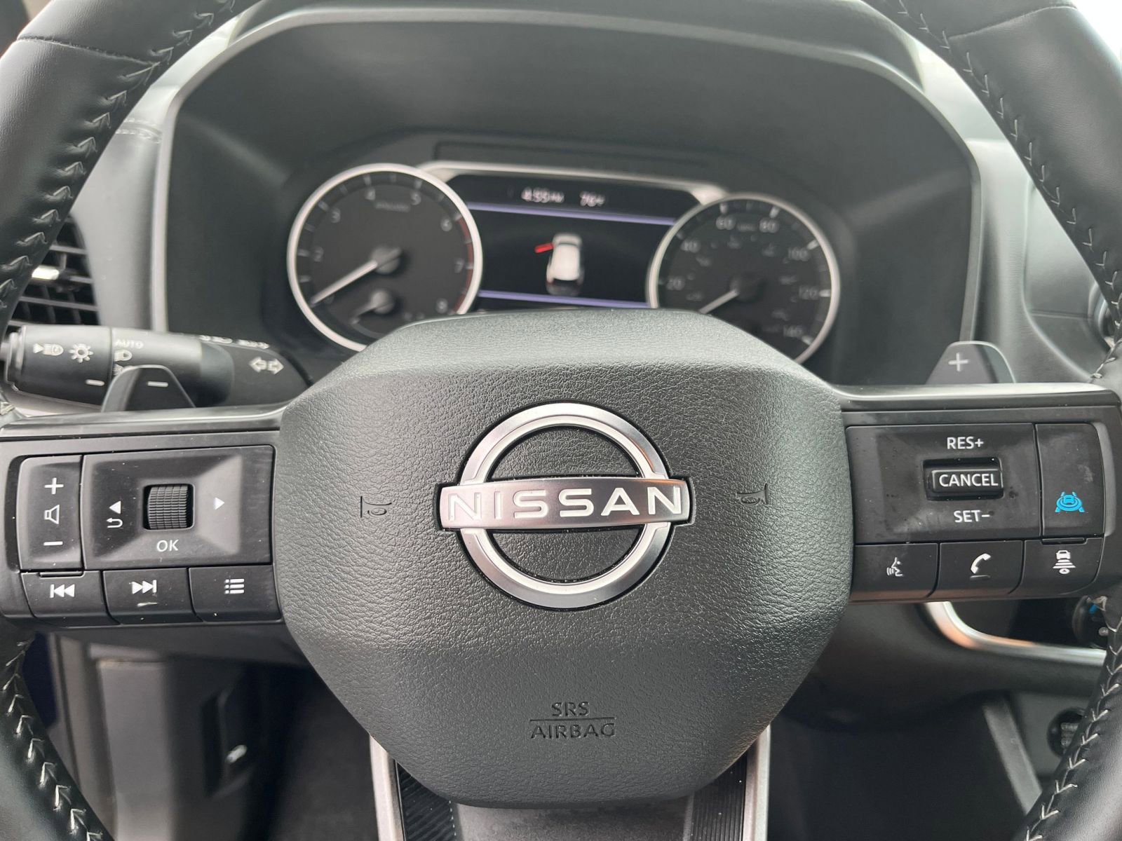 Used 2025 Nissan Rogue SV AWD/4WD image 29