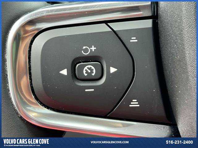 Used 2025 Volvo XC40 B5 Plus w/ Protection Package Premier image 21