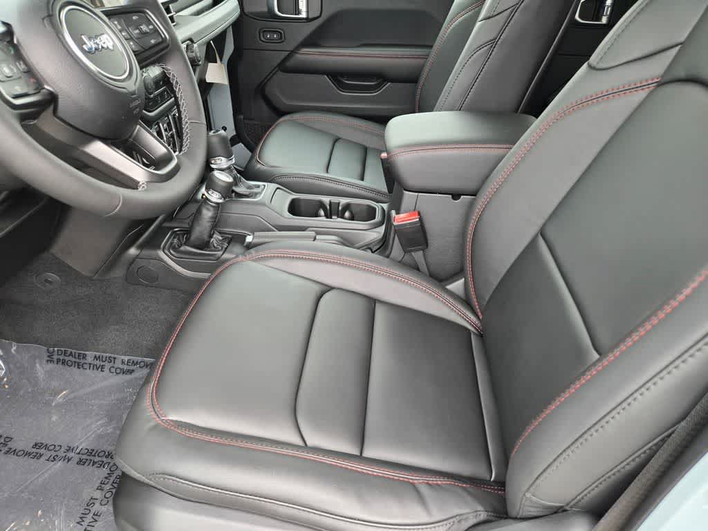 New 2026 Jeep Wrangler Unlimited Rubicon AWD/4WD image 17