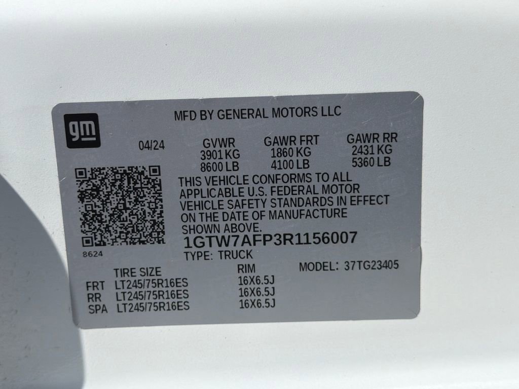 Used 2024 GMC Savana 2500 w/ Driver Convenience Package image 32