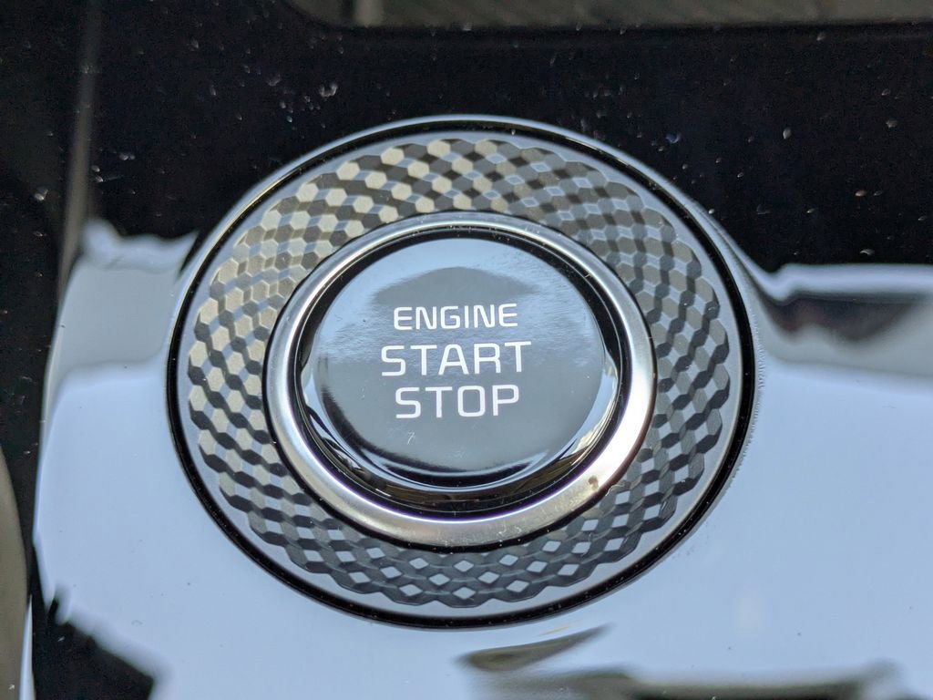 Used 2025 Kia Niro EX image 28