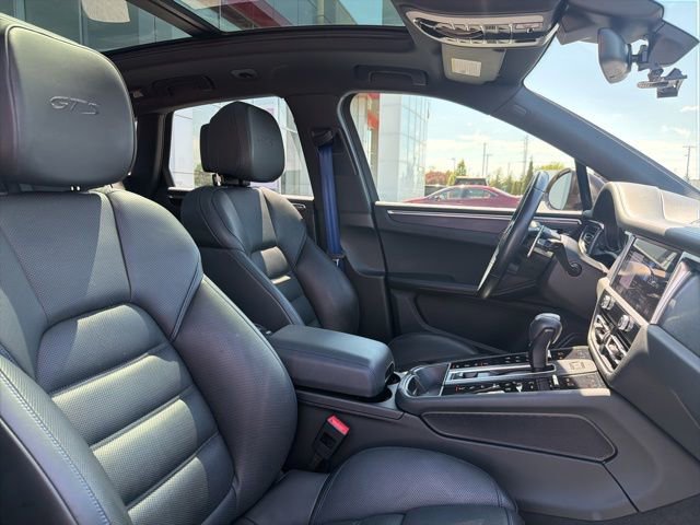 Used 2023 Porsche Macan GTS AWD/4WD image 29