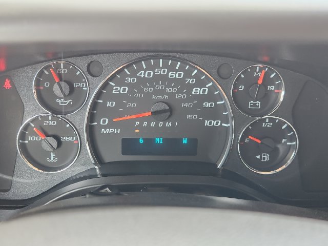 New 2026 Chevrolet Express 3500 w/ Driver Convenience Package RWD image 7