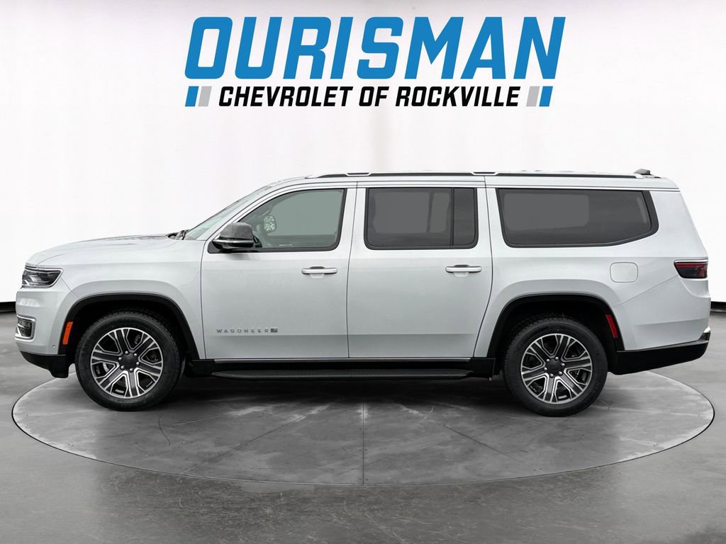 Used 2024 Jeep Wagoneer L Series II w/ Flexible Seating Group image 3