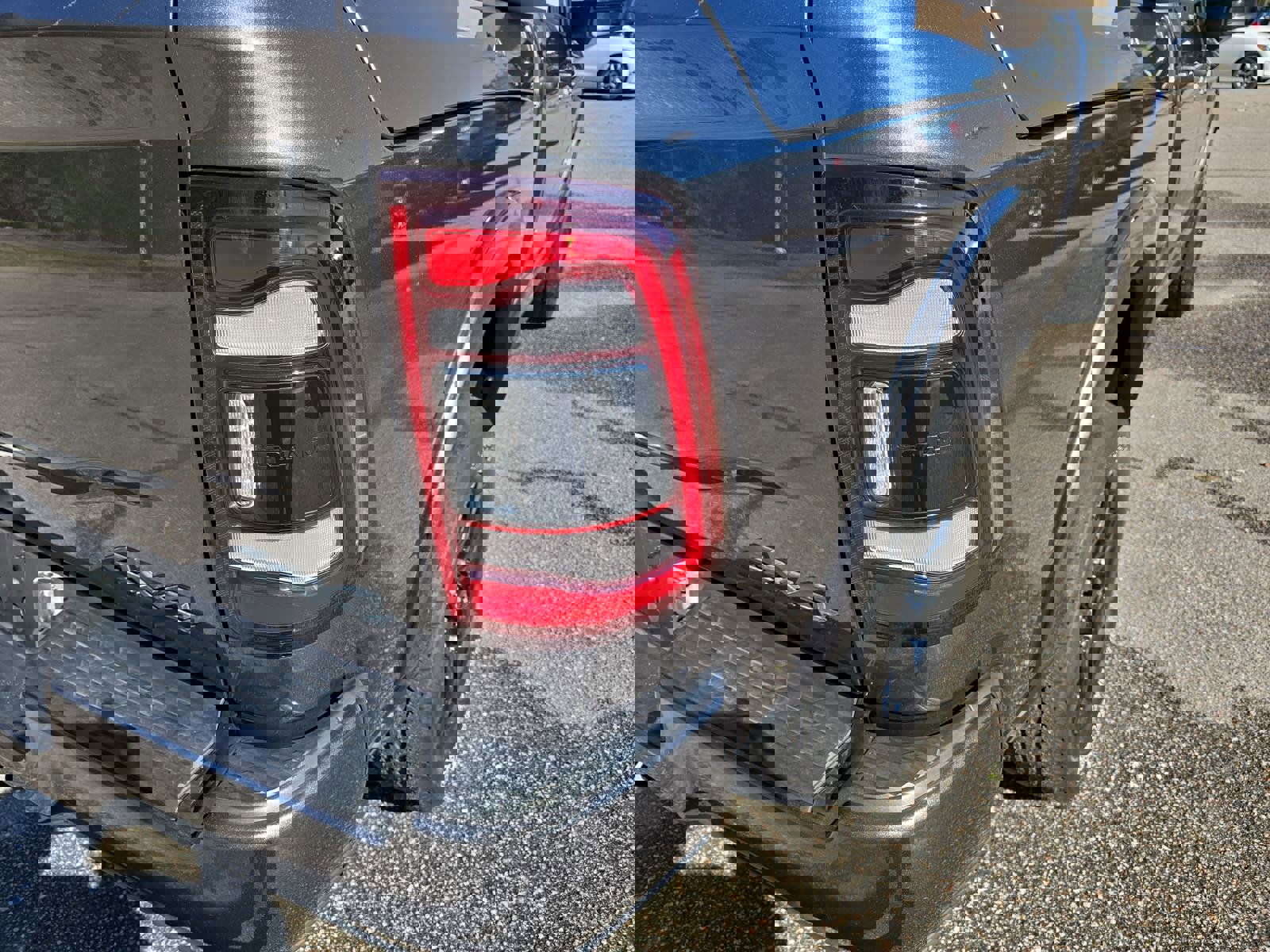 Used 2024 RAM 2500 Limited image 37