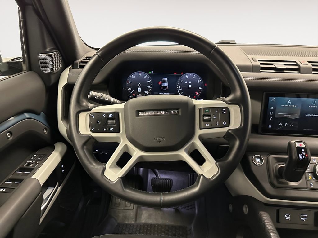 Used 2024 Land Rover Defender 110 S image 12