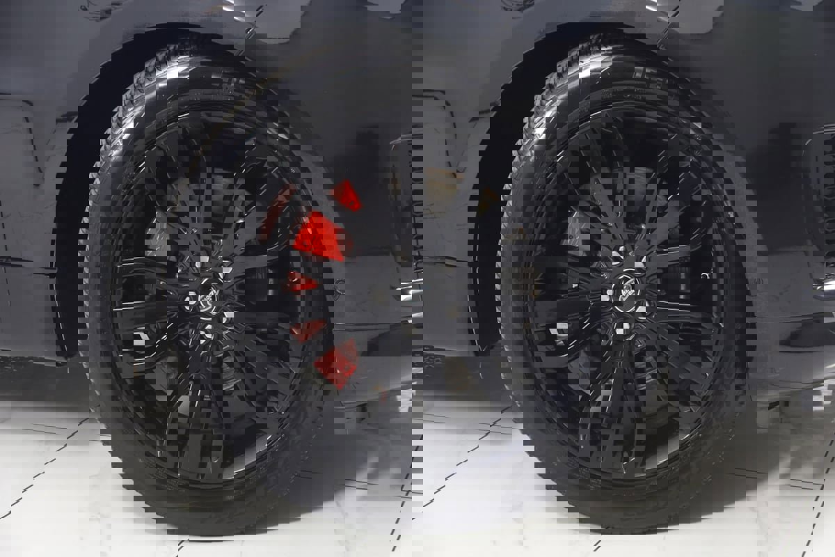 Used 2021 Land Rover Range Rover Sport HSE Silver Edition image 16