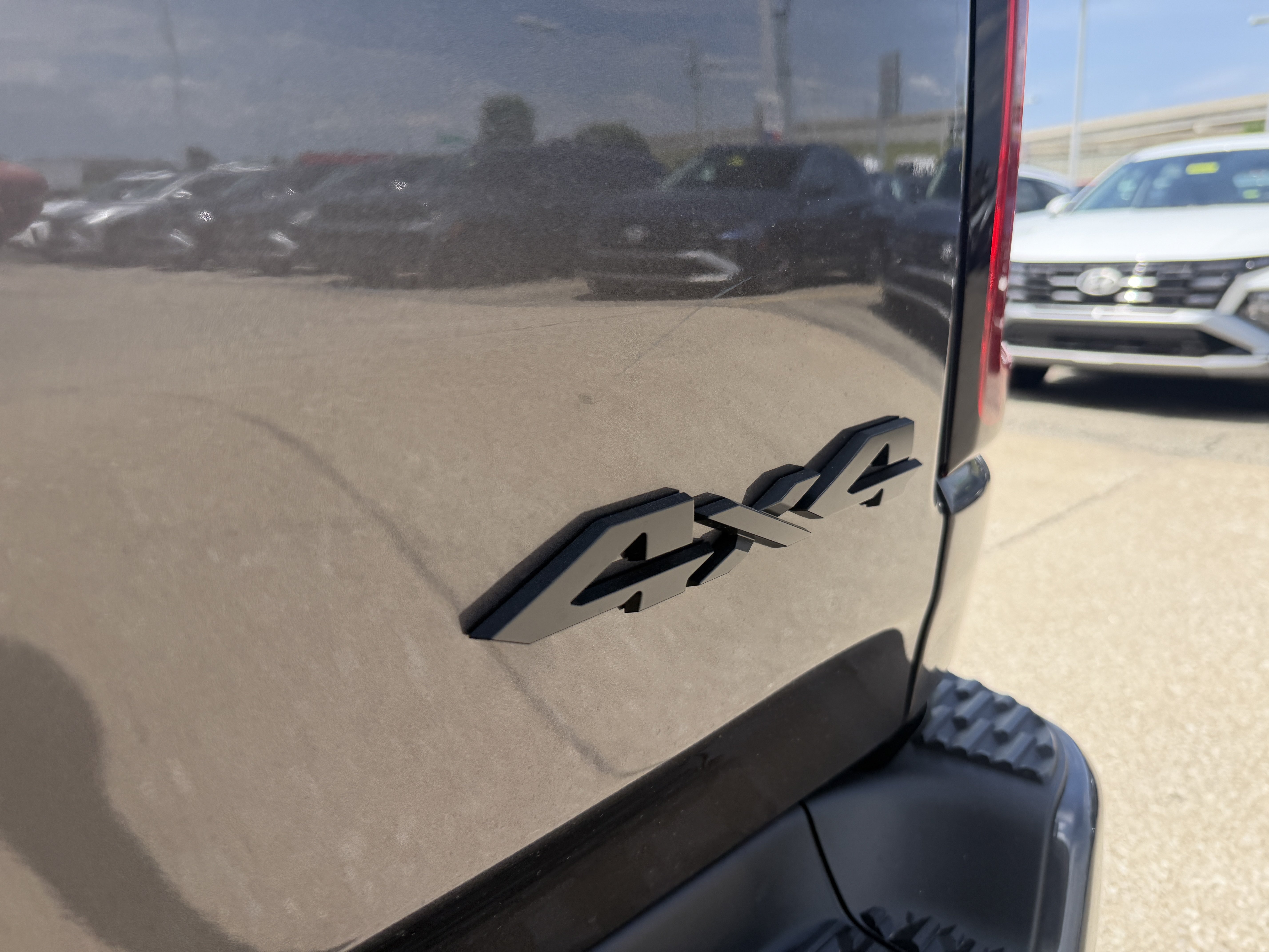 New 2026 RAM 1500 Express AWD/4WD image 9