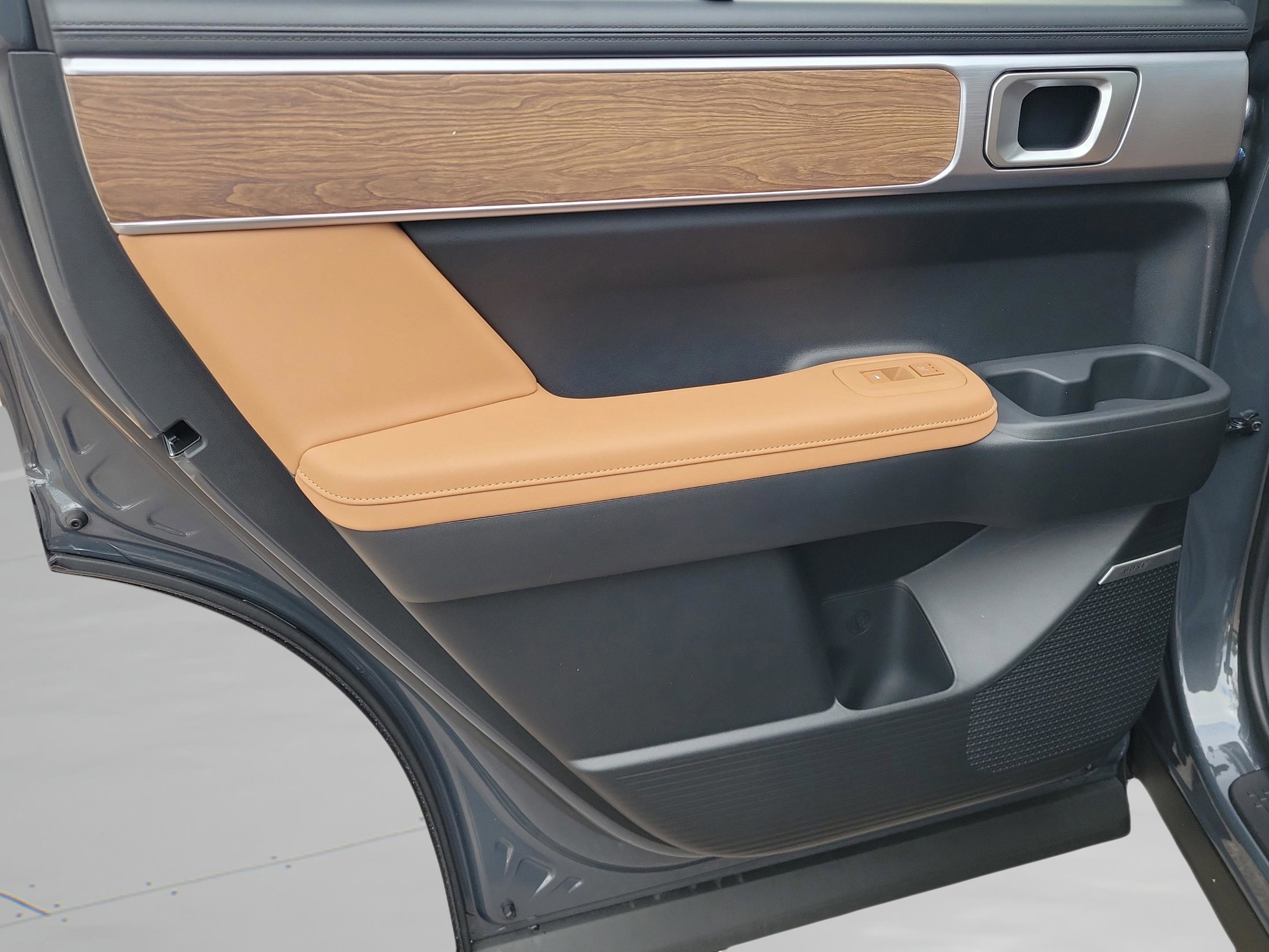 New 2026 Hyundai Santa Fe Limited image 11