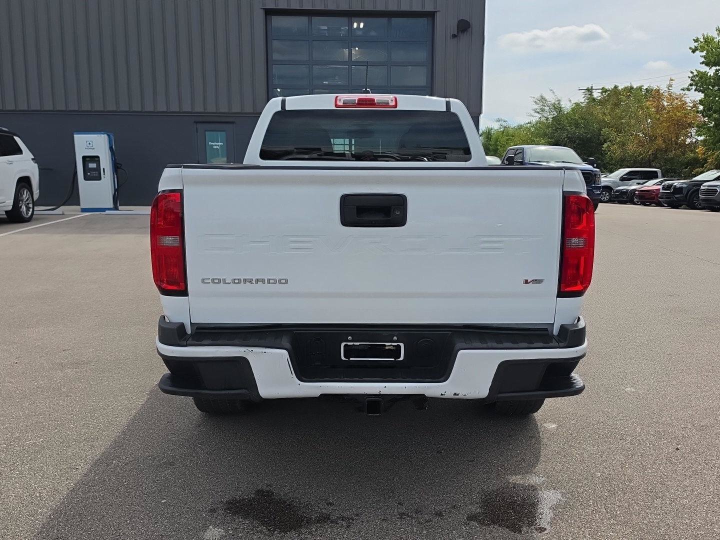 Used 2022 Chevrolet Colorado W/T w/ Custom Special Edition RWD image 4