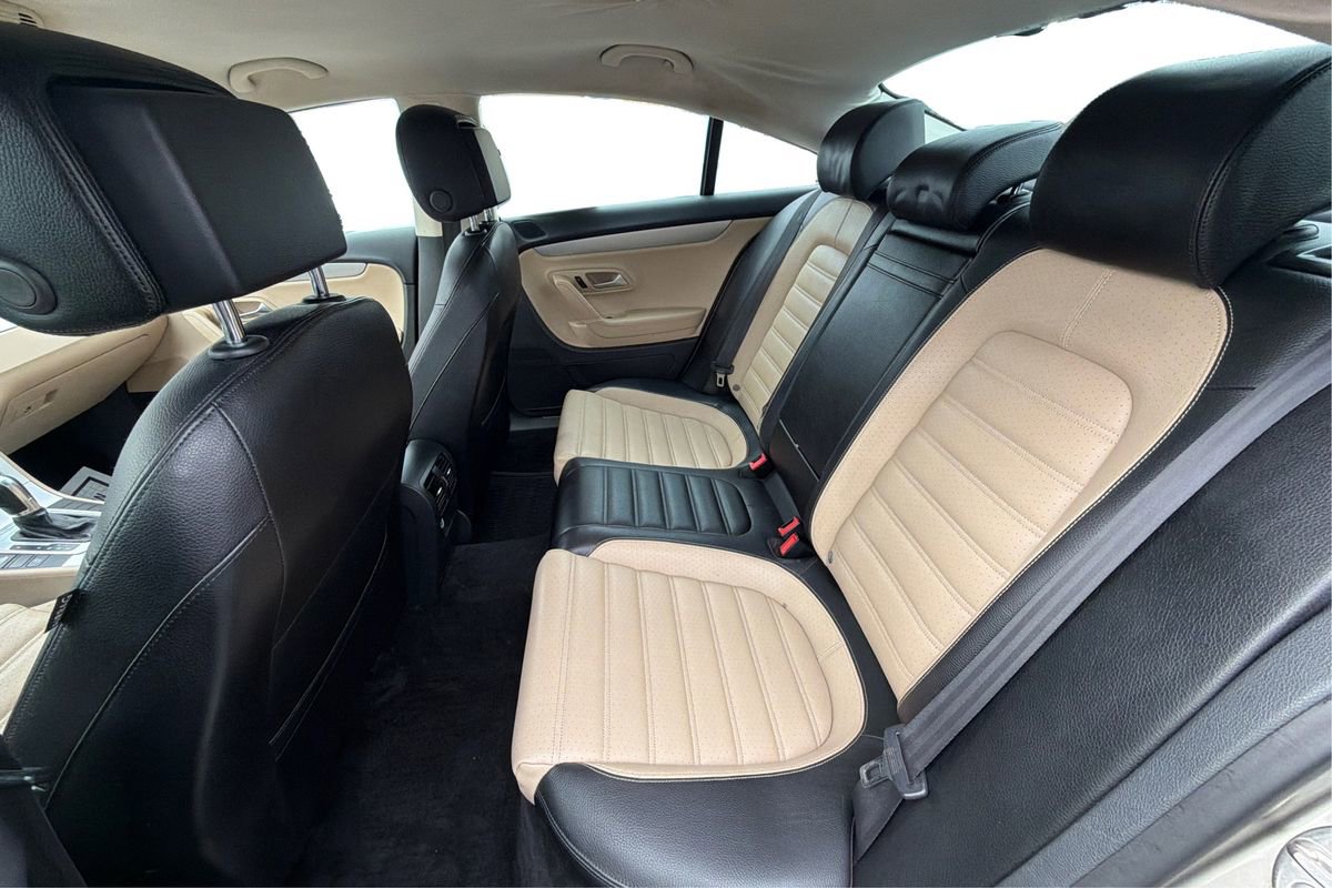 Used 2014 Volkswagen CC Sport image 10