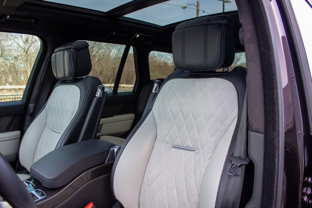 Used 2021 Land Rover Range Rover SV Autobiography Dynamic image 12