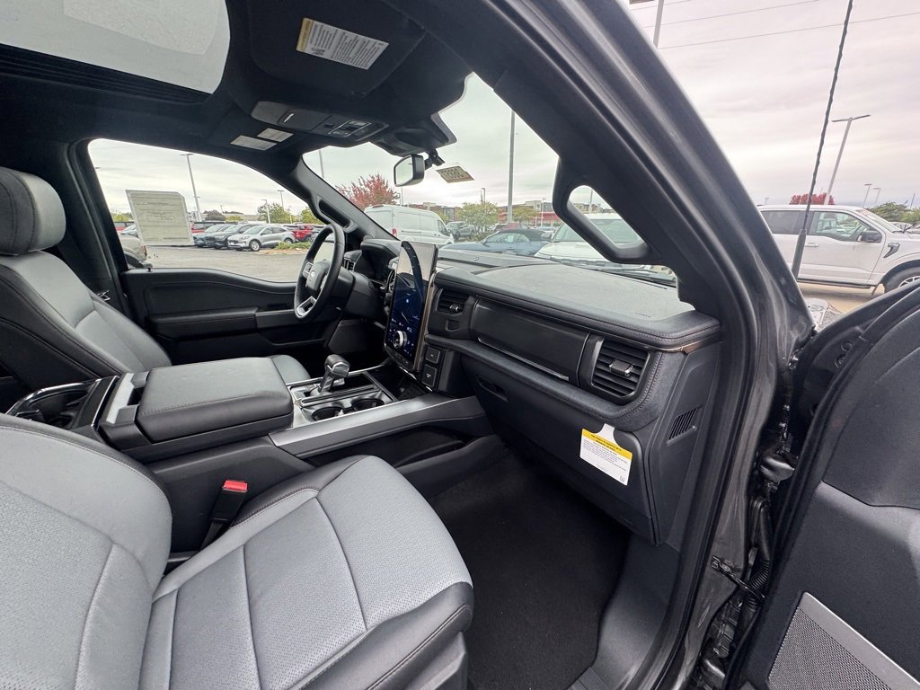 New 2025 Ford F150 Lightning Lariat image 16