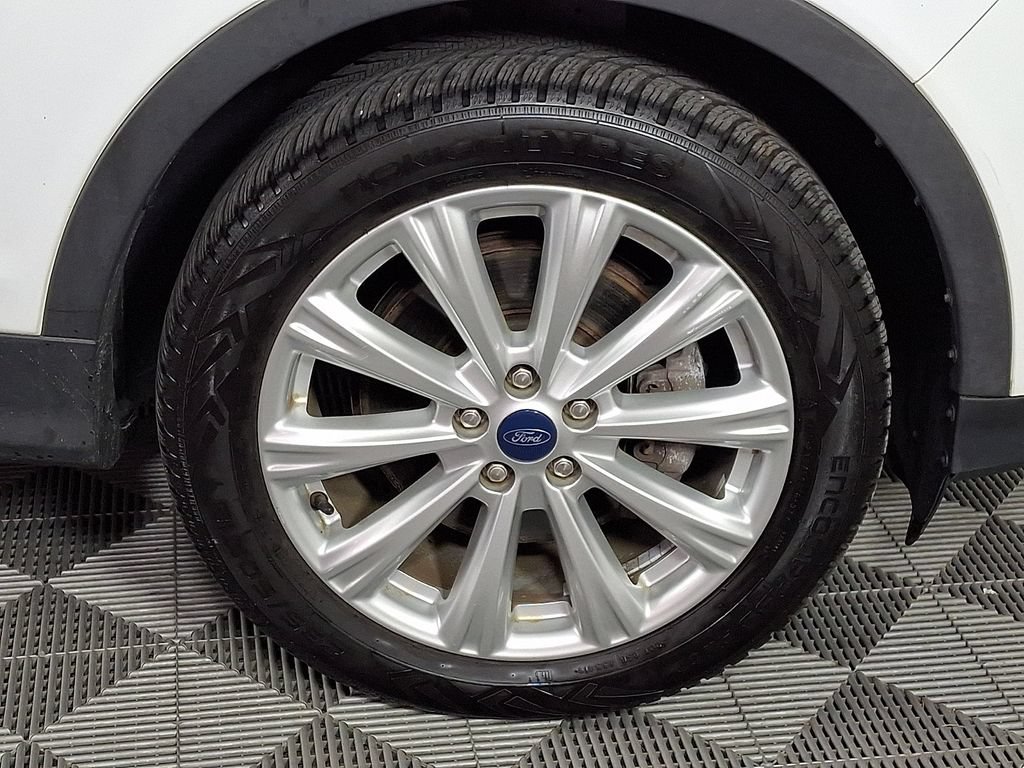 Used 2019 Ford Escape SEL AWD/4WD image 11