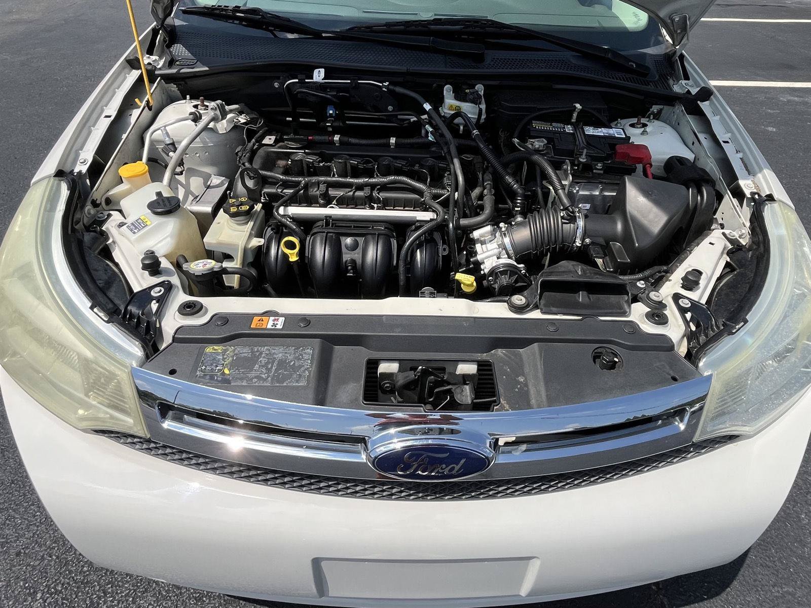 Used 2009 Ford Focus SE FWD image 18