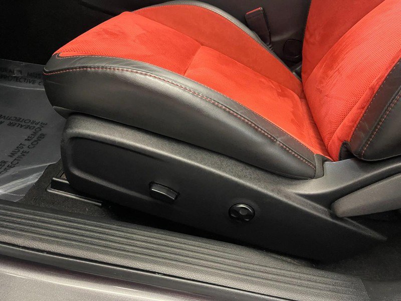 Used 2019 Dodge Challenger R/T w/ Plus Package image 18